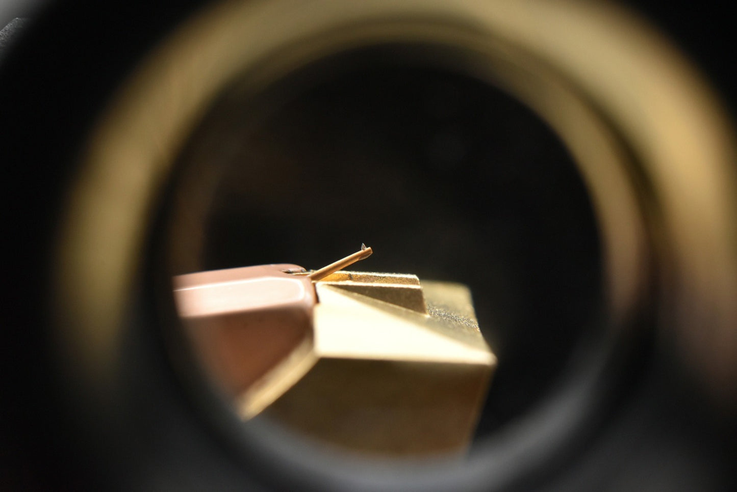 Technics EPC-205C-IIH MM Cartridge - Titanium Pipe Cantilever (03)