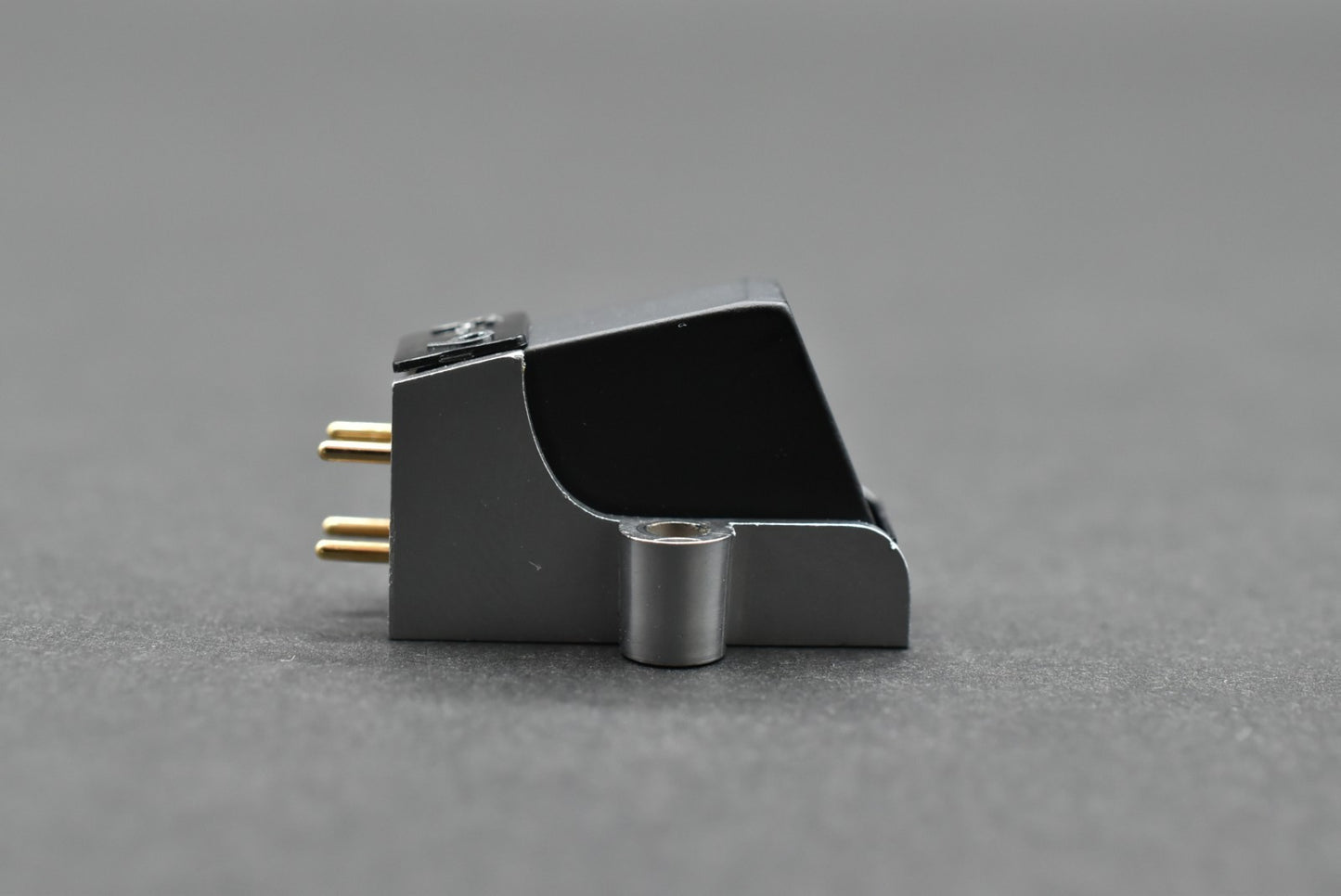 Grace F-9 MM Cartridge - Stylus Not Included.