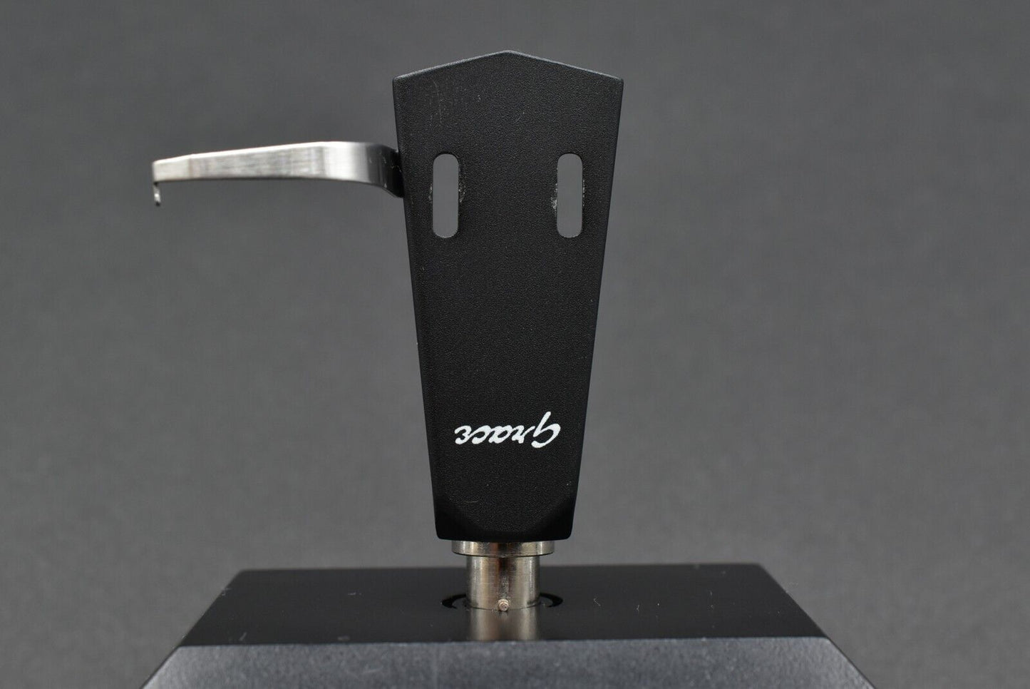 Grace Grace HS-4 Headshell 7.4g / 01 – turntable headshell – precision mounting accessory for cartridges