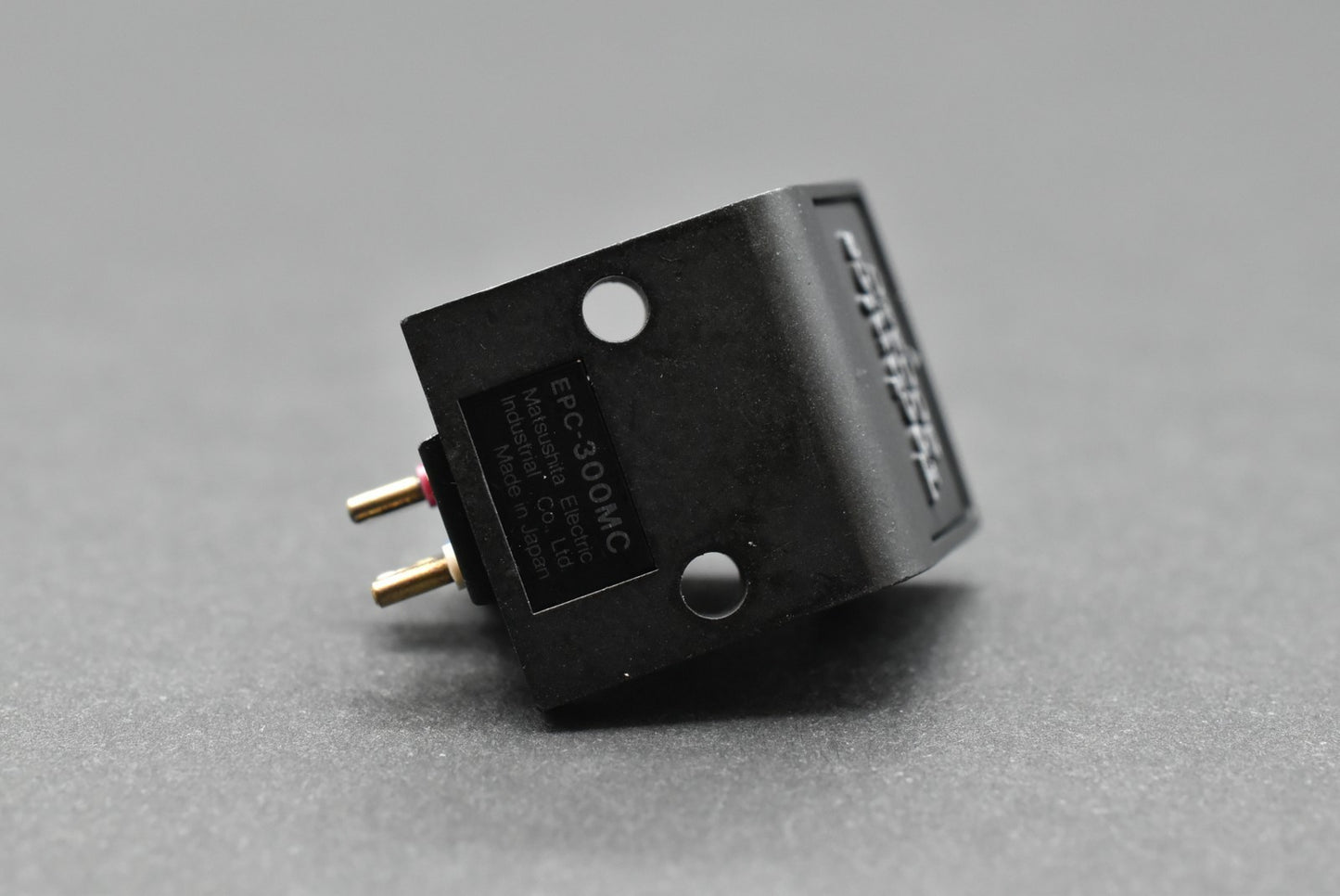 Technics EPC-300MC MC Cartridge - Titanium Nitride Cantilever.