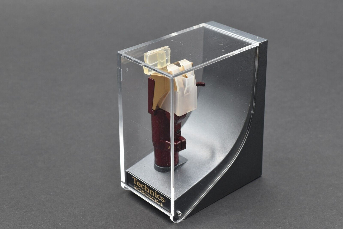 Technics Technics EPC-205CMK4 MM Cartridge **Pure Boron Tapered Pipe Cantilever** – phono cartridge or stylus – high-fidelity audio component for vinyl enthusiasts