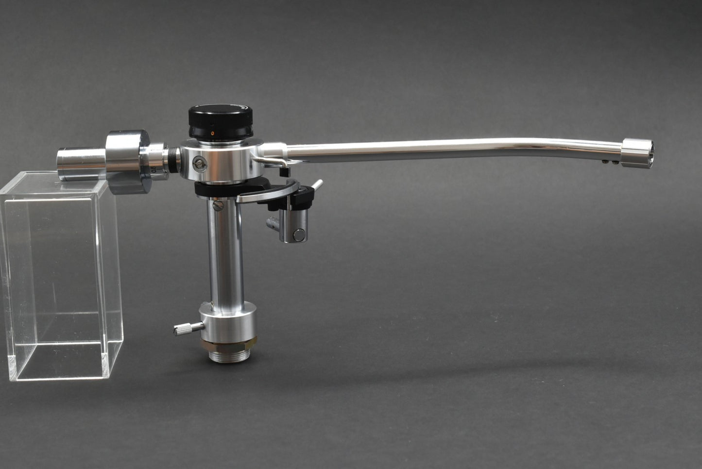 JVC Victor UA5045 Tonearm / 02.