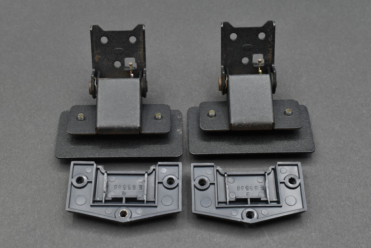 JVC Victor QL-Y5/QL-Y7/QL-Y55F Dustcover Hinges Hinge Bracket x 2.