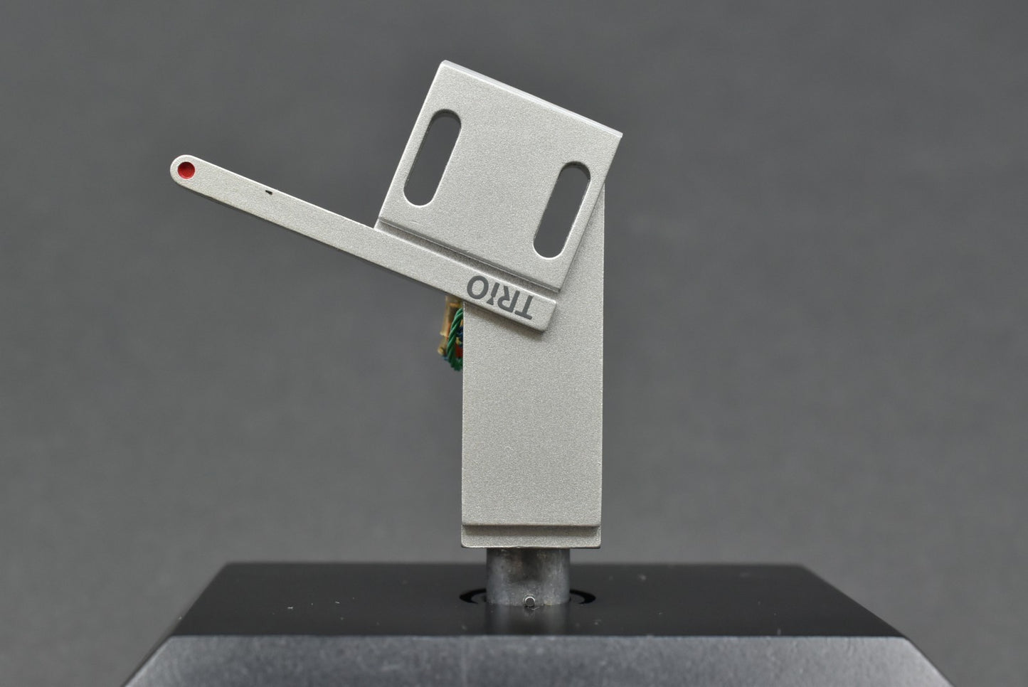 TRIO (KENWOOD) HS-51 Headshell for KP-880D/770D/88 Straight Tonearm / 10.2g.