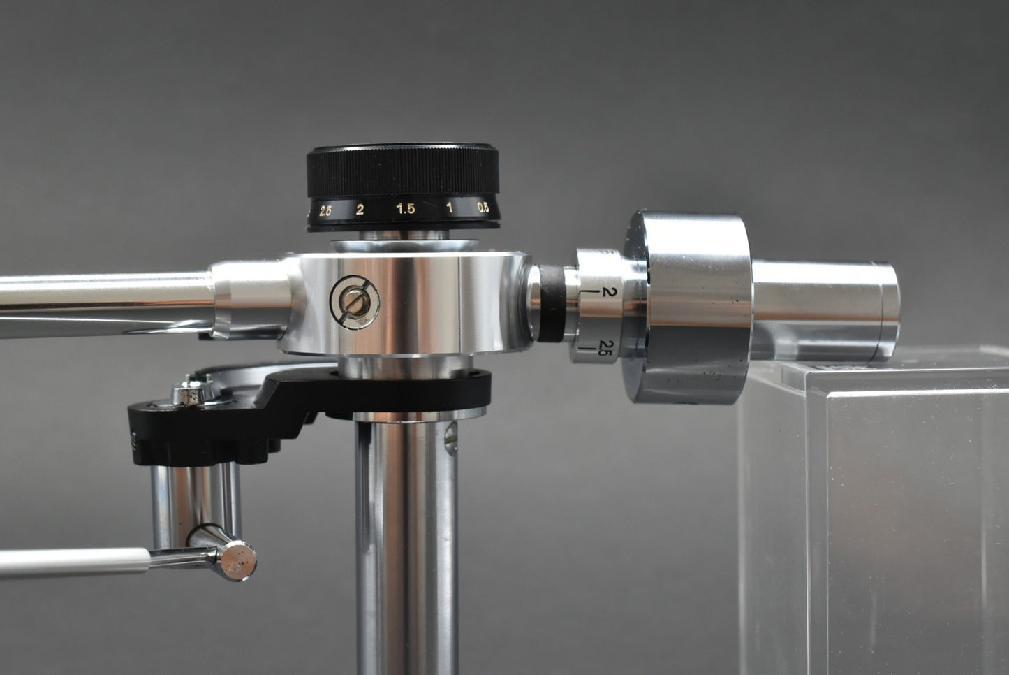 JVC Victor UA5045 Tonearm / 02.