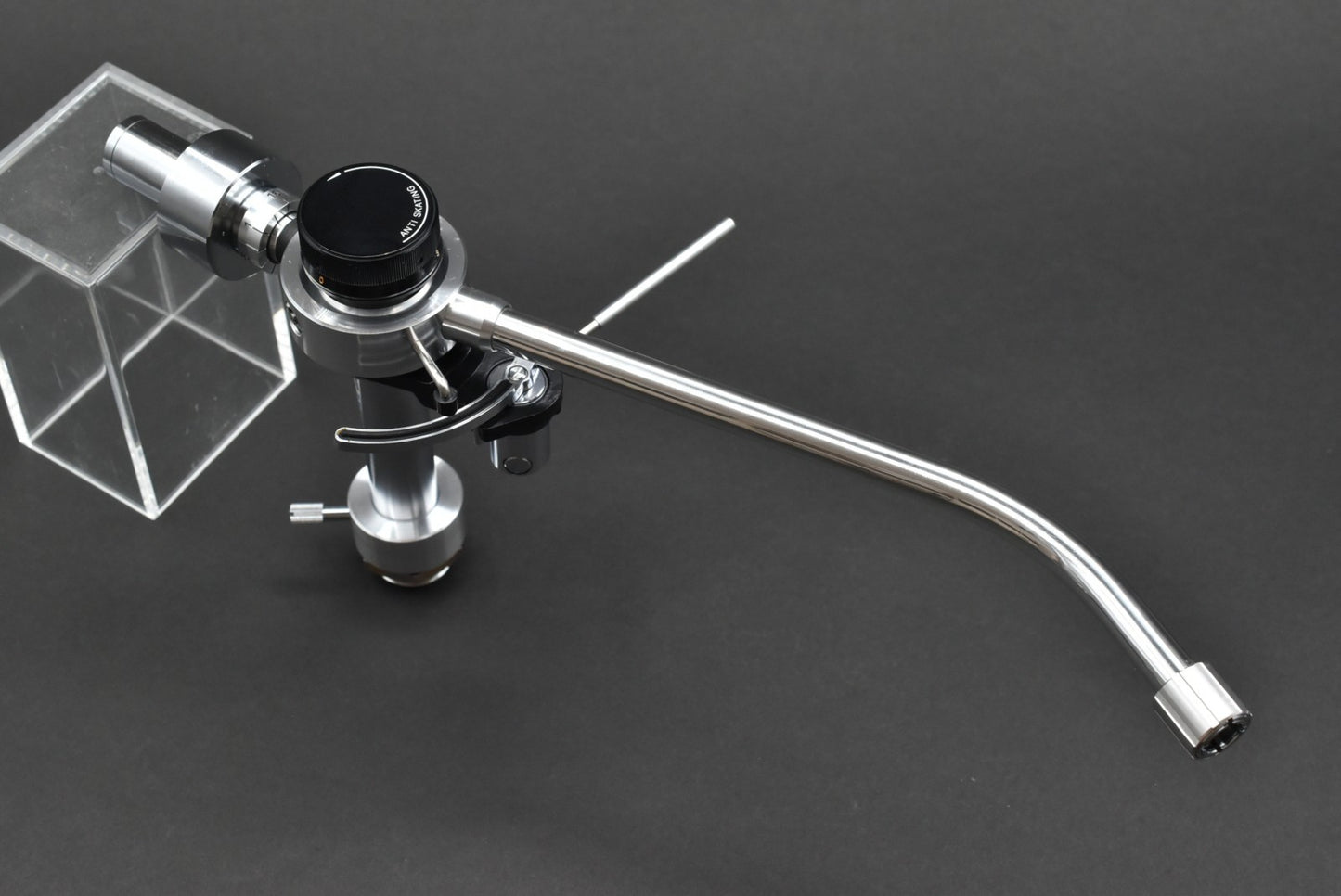 JVC Victor UA5045 Tonearm / 02.