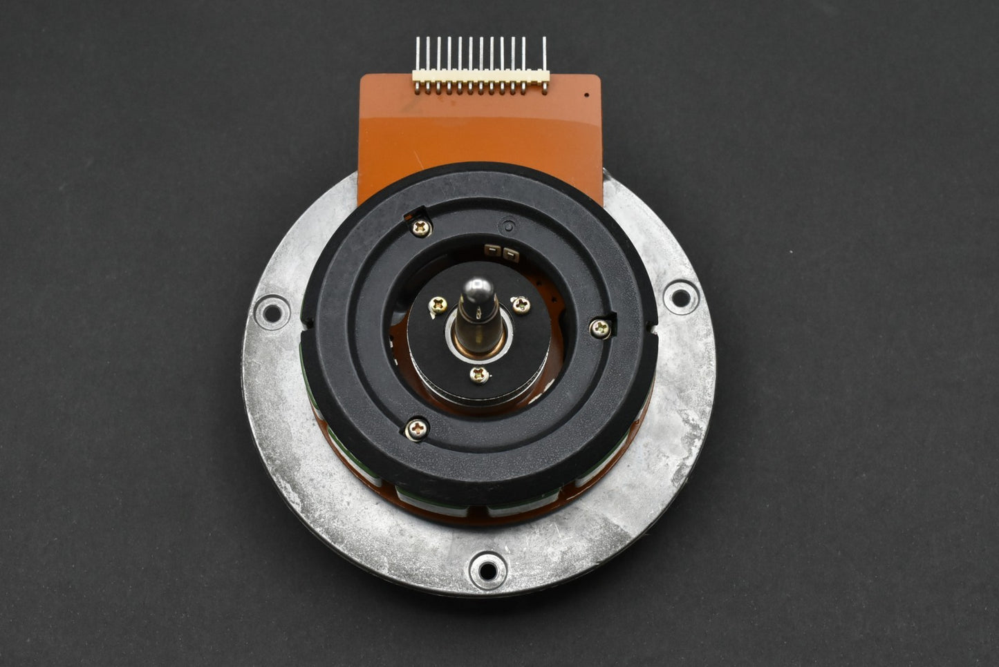 Technics SL-1300 MK2/ SL-1500 MK2 Main Spindle Motor shaft parts SFMZ132-01Z.