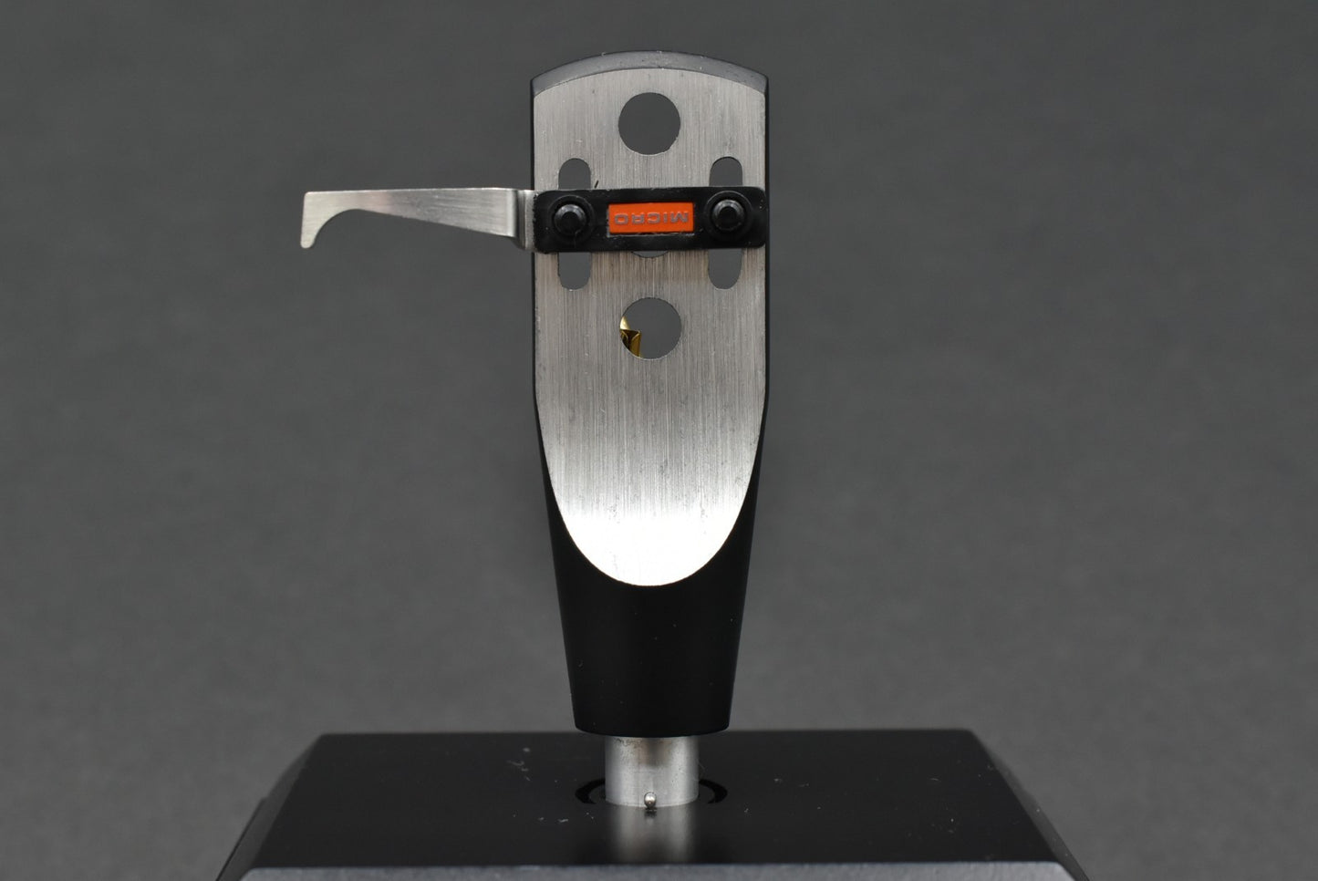 Micro Seiki MICRO H-303 Headshell / Micro Seiki 10.3g – turntable headshell – precision mounting accessory for cartridges