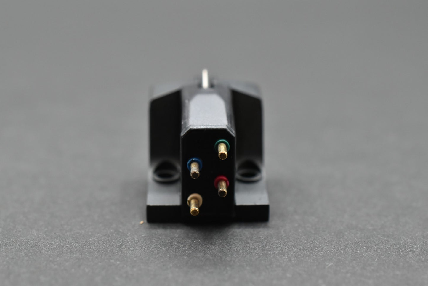 Technics EPC-300MC MC Cartridge - Titanium Nitride Cantilever.