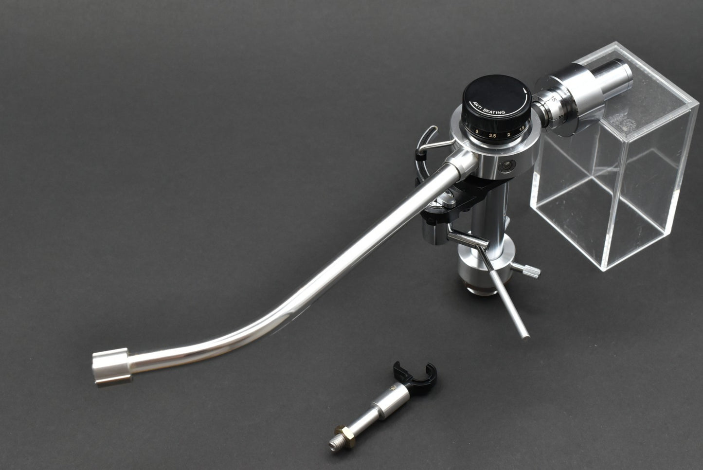 JVC Victor UA5045 Tonearm / 02.