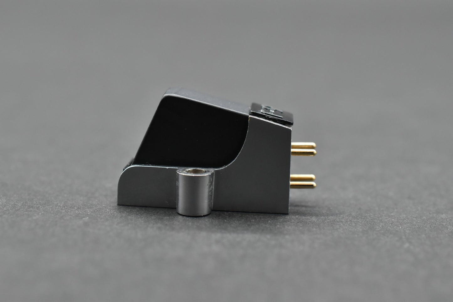 Grace F-9 MM Cartridge - Stylus Not Included.