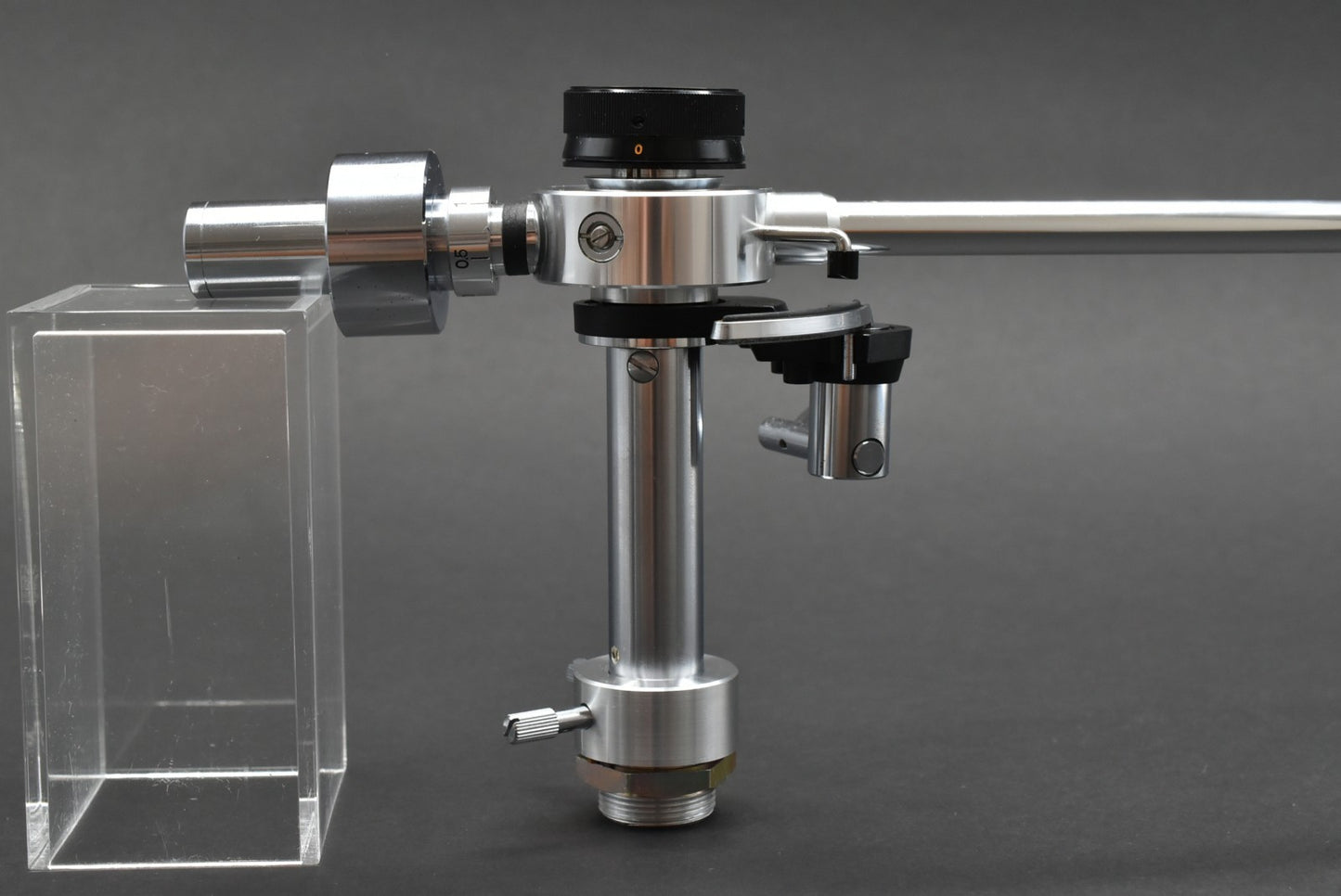 JVC Victor UA5045 Tonearm / 02.