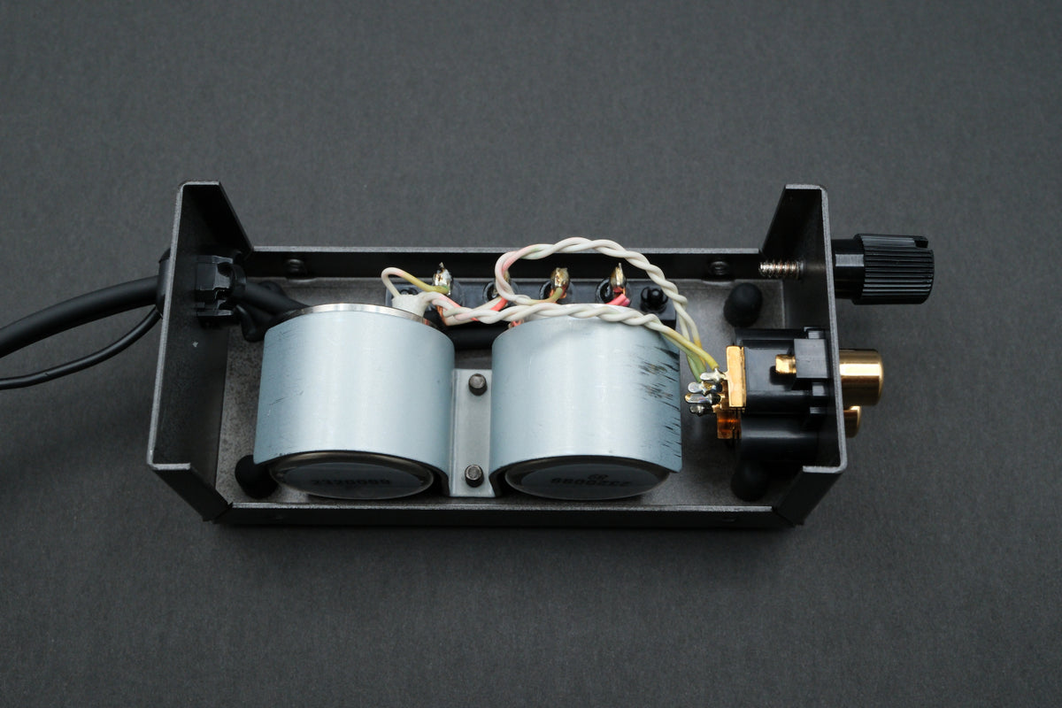 Denon AU-300LC MC Step-Up Transformer (01)