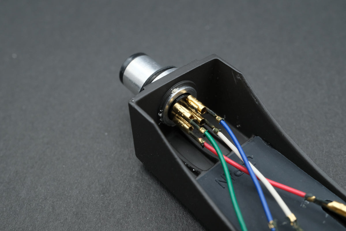 Denon PCL-7 Headshell - New Old Stock (NOS) - 8.3g