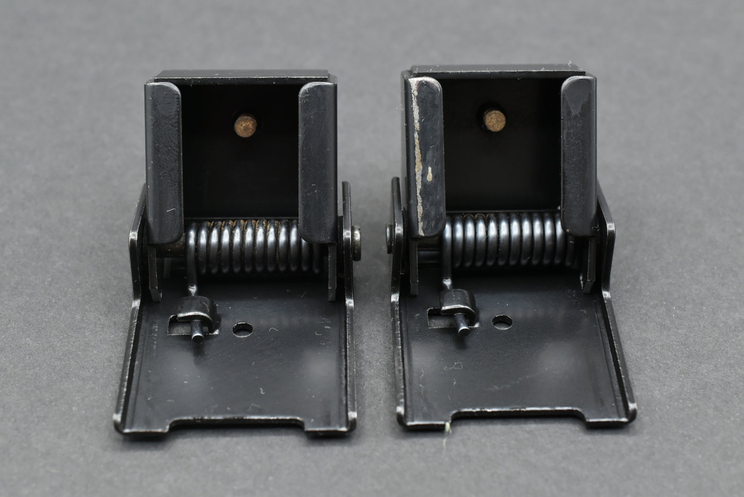 Technics Sl-235 Dust Cover Hinges Pair SL-2000 SL-1900 SL-1950 SL-D5 SL-3350