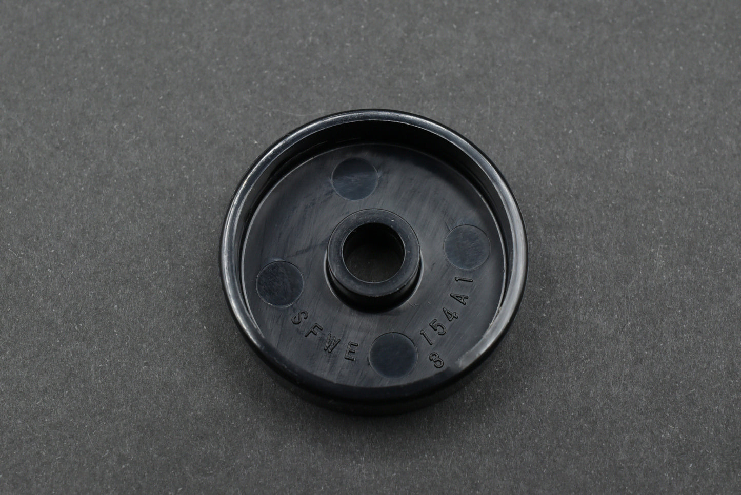 Technics Genuine 45 RPM Adapter for SL-1300, SL-1600, SL-1700, SL-2000