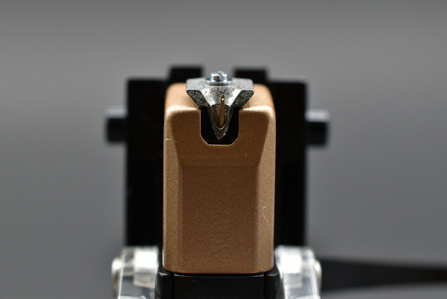 Technics EPC-101C MC Cartridge **Titanium Nitride Tapered Pipe Cantilever**