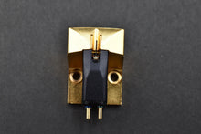 Load image into Gallery viewer, Technics EPC-305MC MC Cartridge **Pure Boron Pipe Cantilever**
