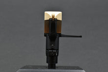 Load image into Gallery viewer, Technics EPC-205CMK3 MM Cartridge **Pure Boron Pipe Cantilever** / 02
