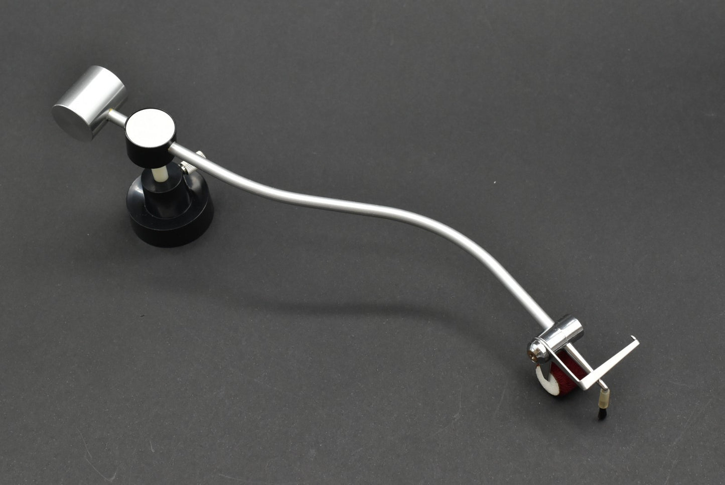 Audio-Technica AT-6001 Autocleanica – Automatic Self-Moving Record Cleaner (02)