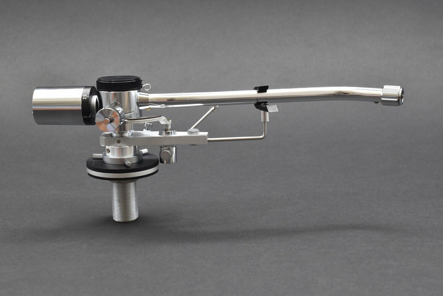 Grace G-945 Uni-Pivot One-Point Support Oil Damped Tonearm Arm