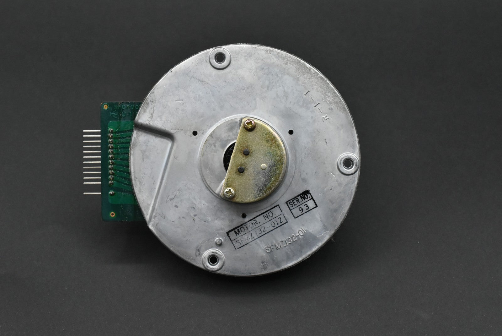 Technics SL-1300 MK2/ SL-1500 MK2 Main Spindle Motor shaft parts SFMZ132-01Z.