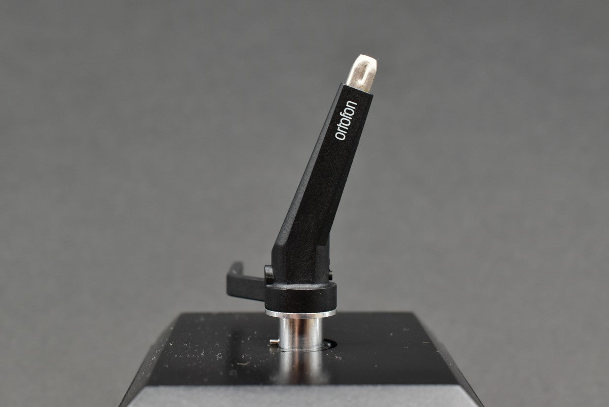 Ortofon Concorde 20  MM Cartridge - Stylus Not Included cartridge and tonearm detail - image 2