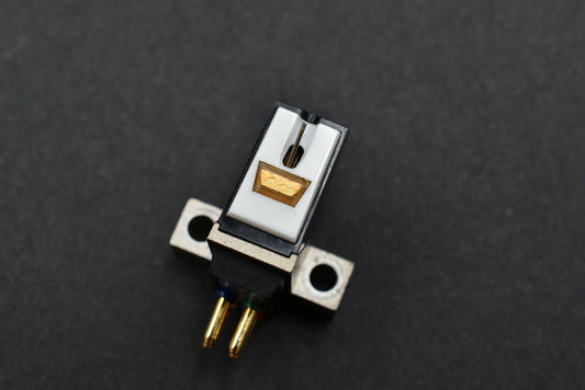 Luxman LUXMAN LMC-2 MC Cartridge **Titanium Taper Pipe Cantilever** – phono cartridge or stylus – high-fidelity audio component for vinyl enthusiasts