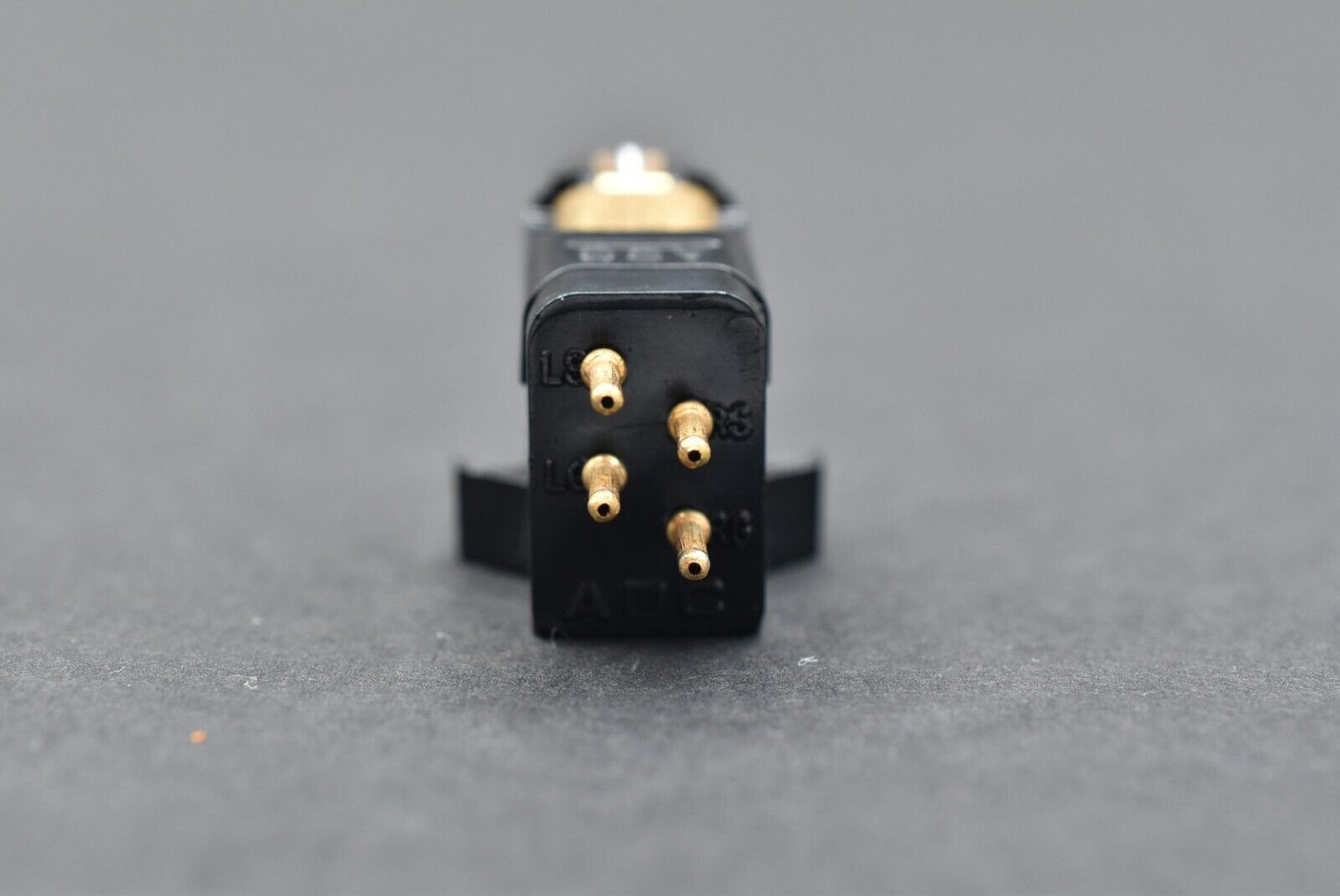 ADC VLM MKII MM Cartridge / 03