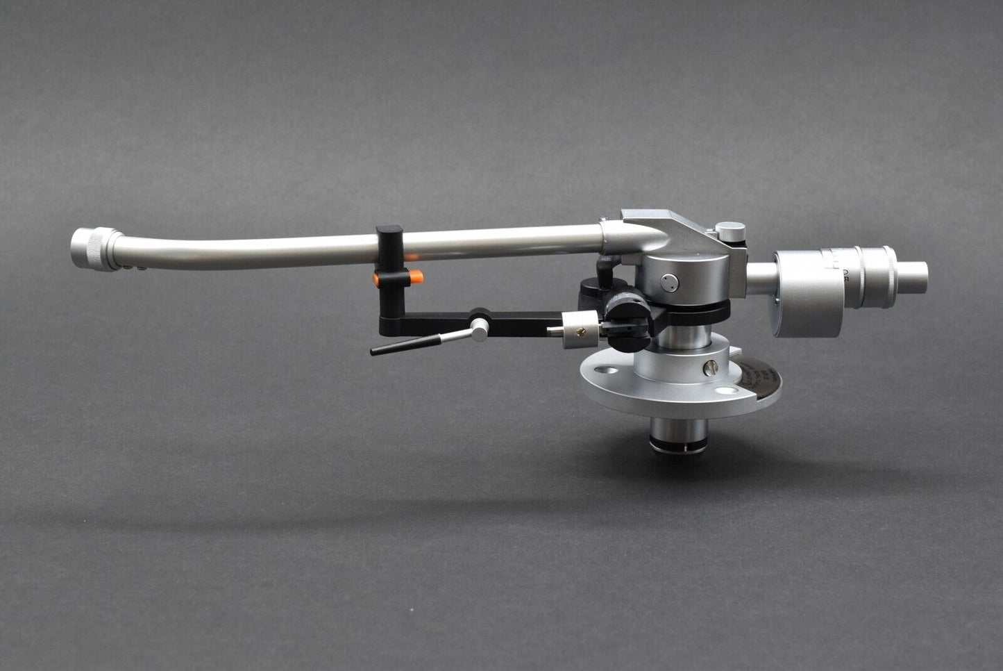 Audio Technica AT-1010 Tonearm