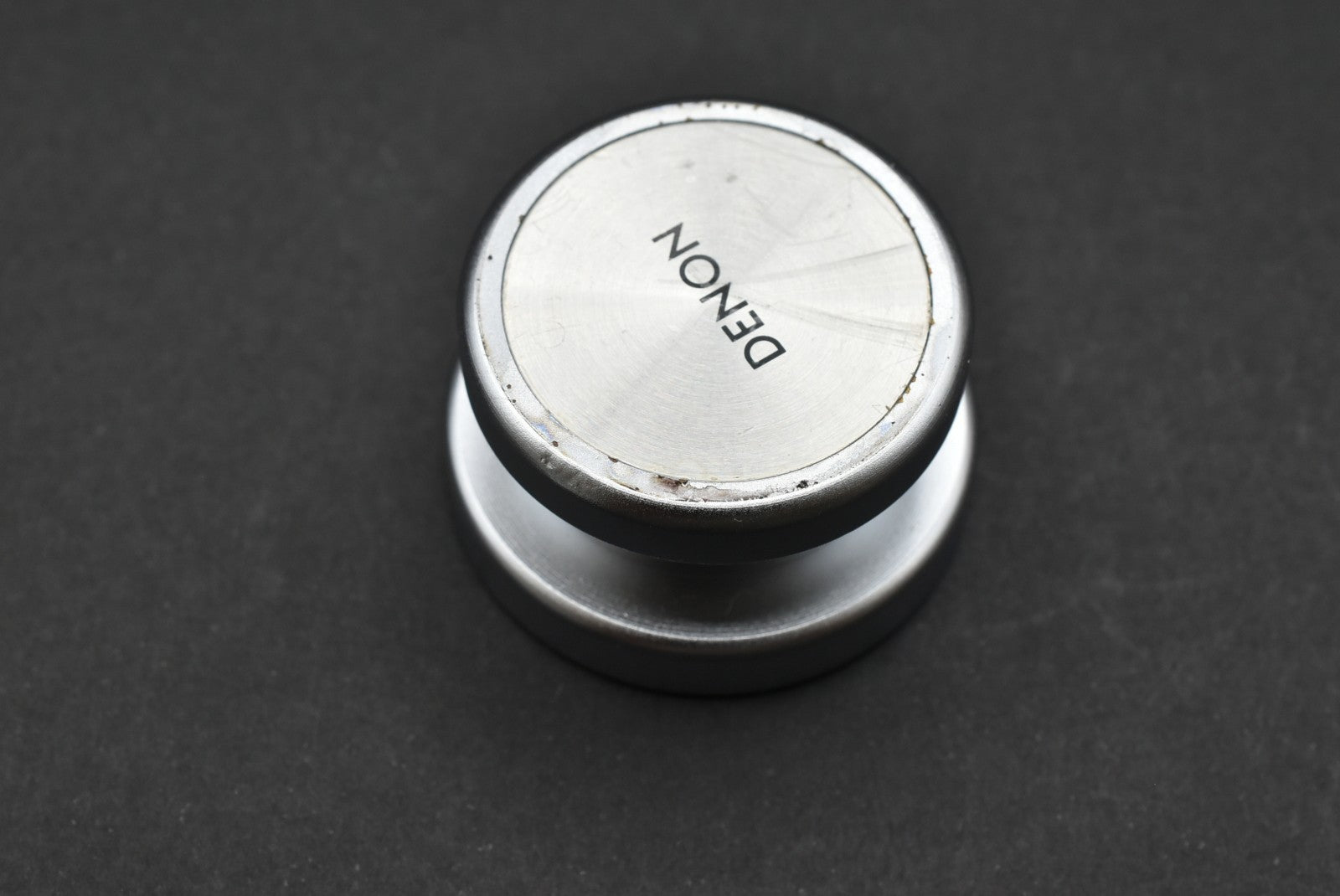 DENON AD-3 Record Stabilizer Clamp /45 EP Adapter 02.
