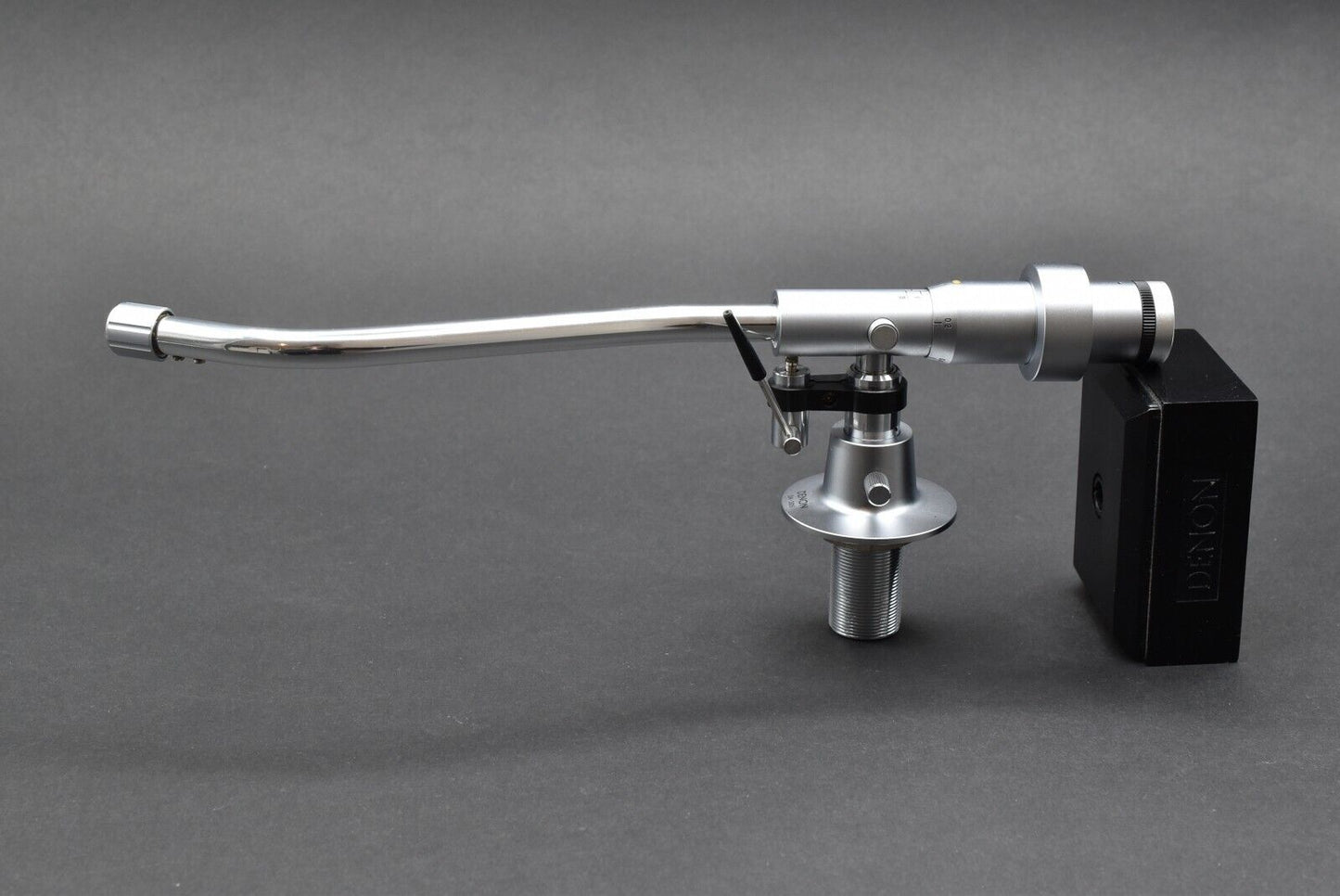 DENON DA-305 Tonearm / 01