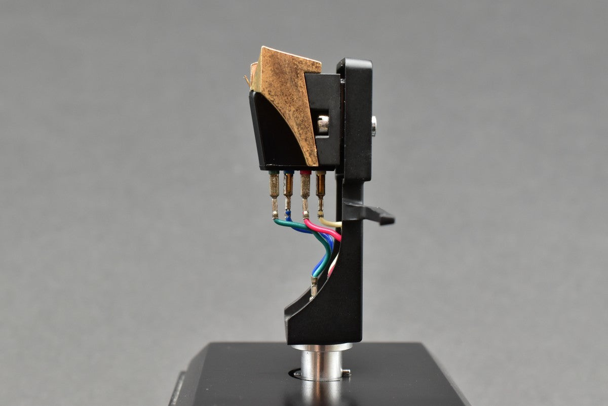 Technics EPC-205C-IIL MM Cartridge -Titanium Pipe Cantilever w/ SH-98 Headshell analog audio component photo - image 2