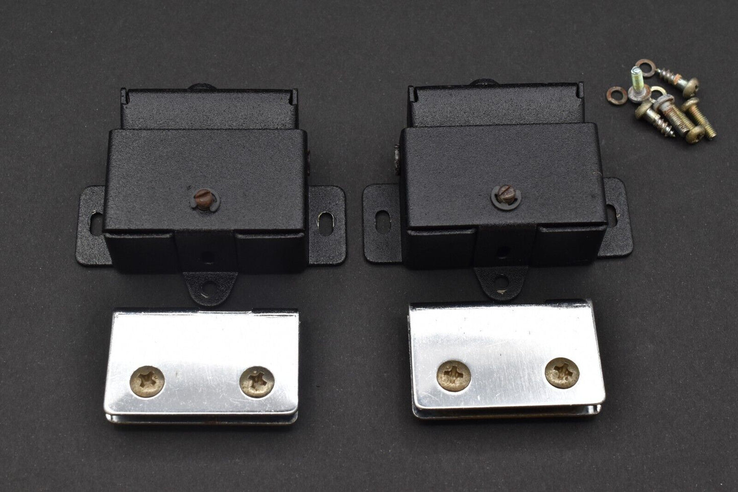 DENON, MICRO etc Dustcover Hinge Bracket