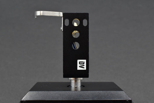 Dynavector Dynavector DV-2C Headshell shell / 16.0 g – turntable headshell – precision mounting accessory for cartridges