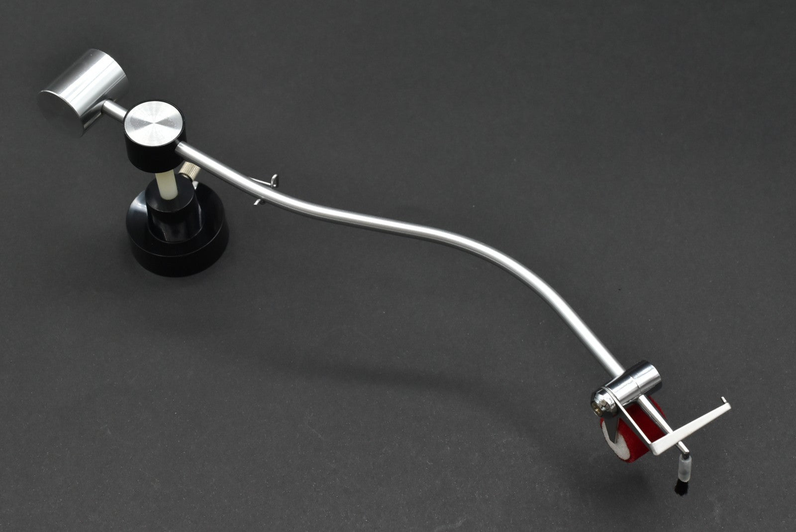 Audio Technica AT-6001 AUTOCLEANICA Automatic Self - Moving Record Disc Cleaner.