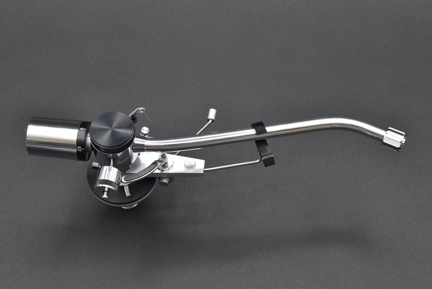 Grace G-945 Uni-Pivot One-Point Support Oil Damped Tonearm Arm