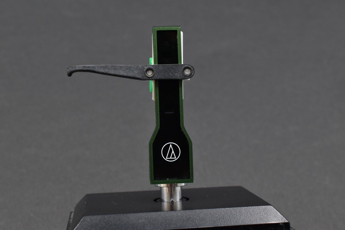 Audio Technica D-7 Green Headshell with AT10d MM Cartridge