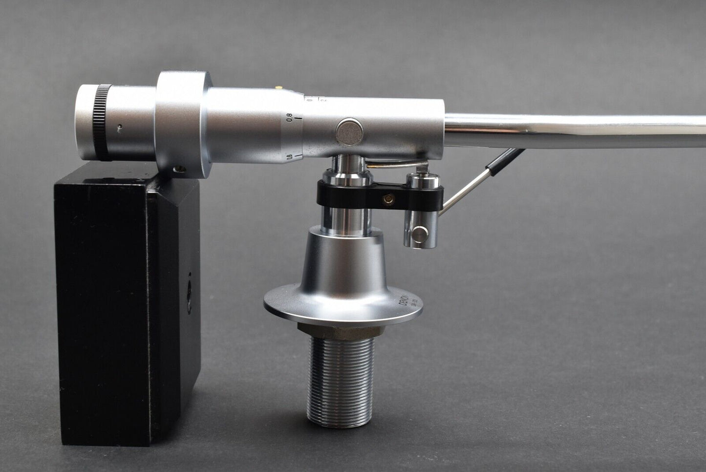 DENON DA-305 Tonearm / 01