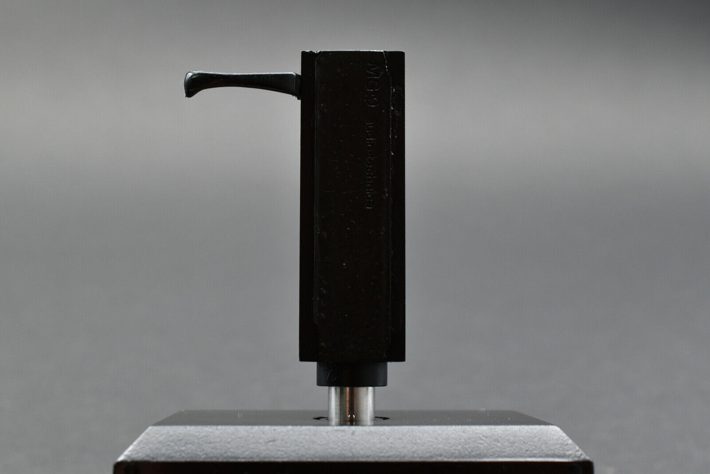 Audio Technica Audio Technica MG-9 Headshell Shell / 10.1g – turntable headshell – precision mounting accessory for cartridges