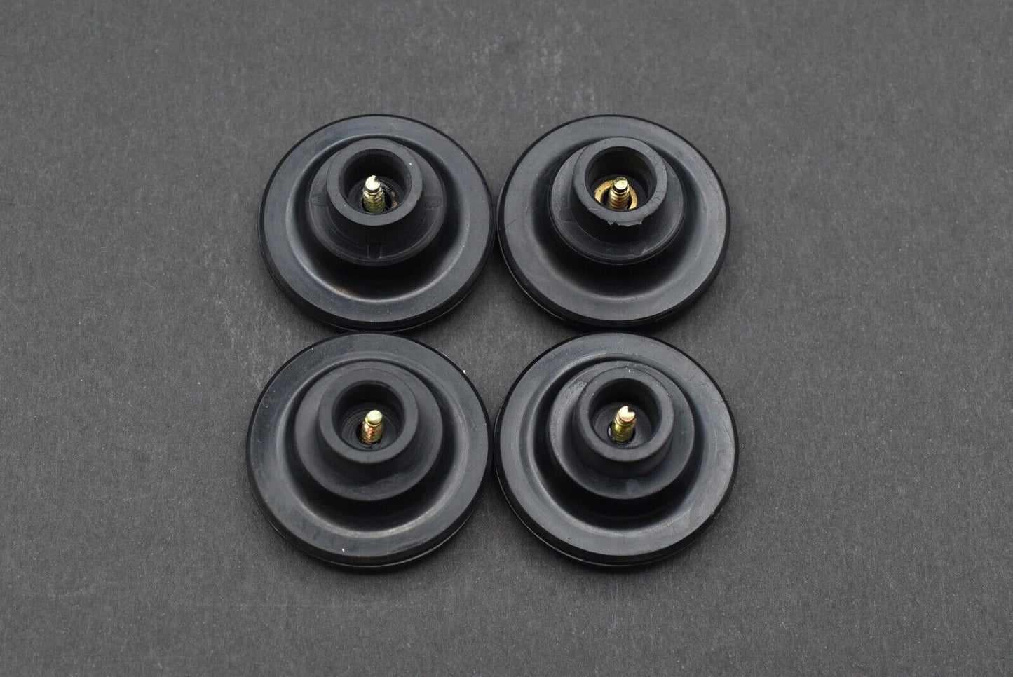 Technics SL-1300MK2/SL-1400MK2/SL-1500MK2 insulator foot x 4pcs