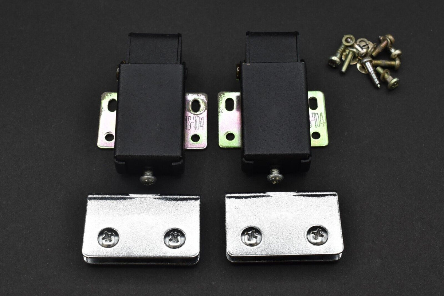 DENON DP-3700,DP-2500,DP-1700 DP-60M/DP-60L etc Dustcover Hinge Bracket