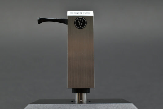 Audio-Technica Audio Technica Silver Headshell Shell / 13.1g – turntable headshell – precision mounting accessory for cartridges