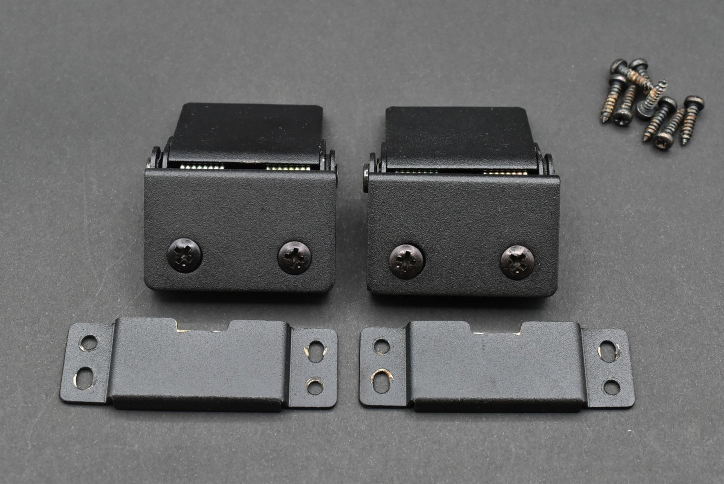 Micro Seiki MICRO BL91 BL99V SX111FV etc Dustcover Hinge Bracket x 2 – dustcover hinge bracket – replacement hinge part for vintage turntable lids