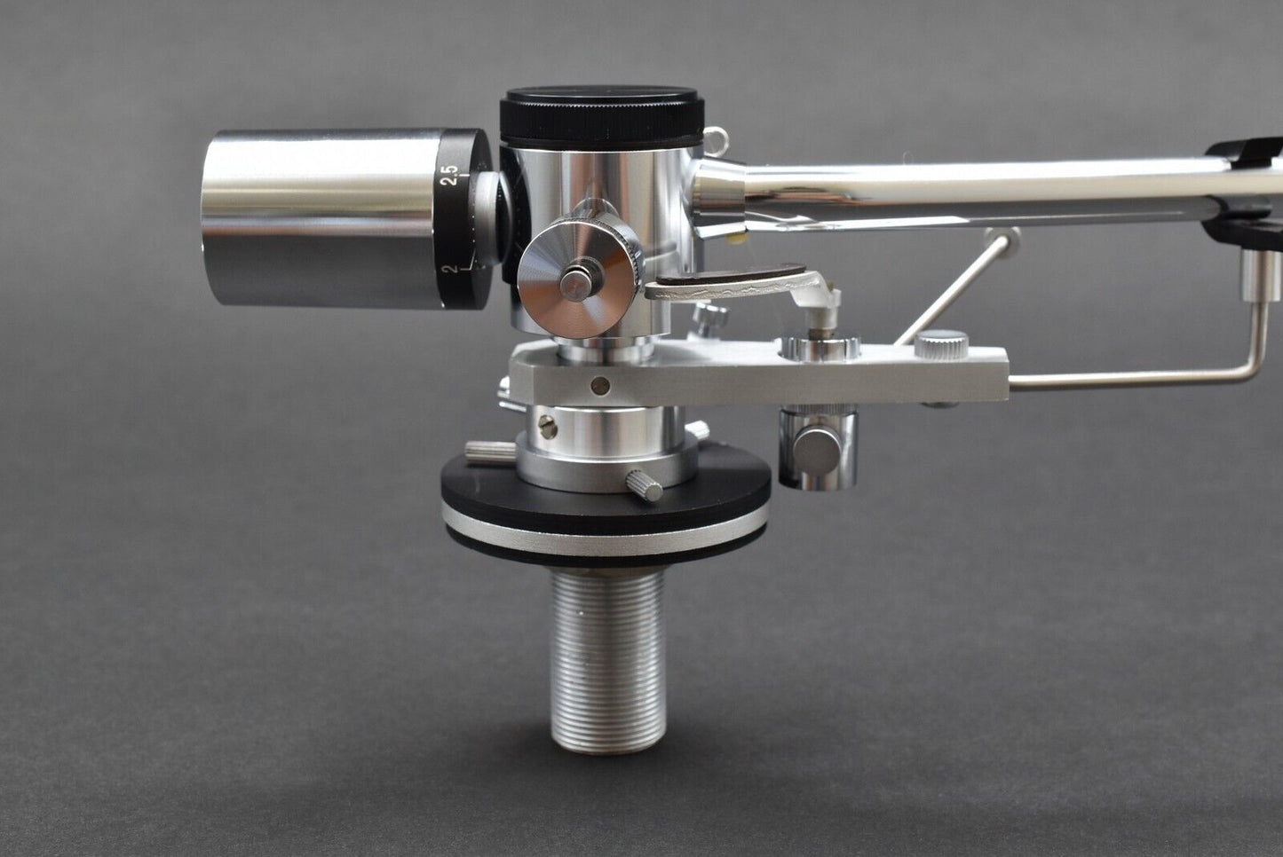 Grace G-945 Uni-Pivot One-Point Support Oil Damped Tonearm Arm