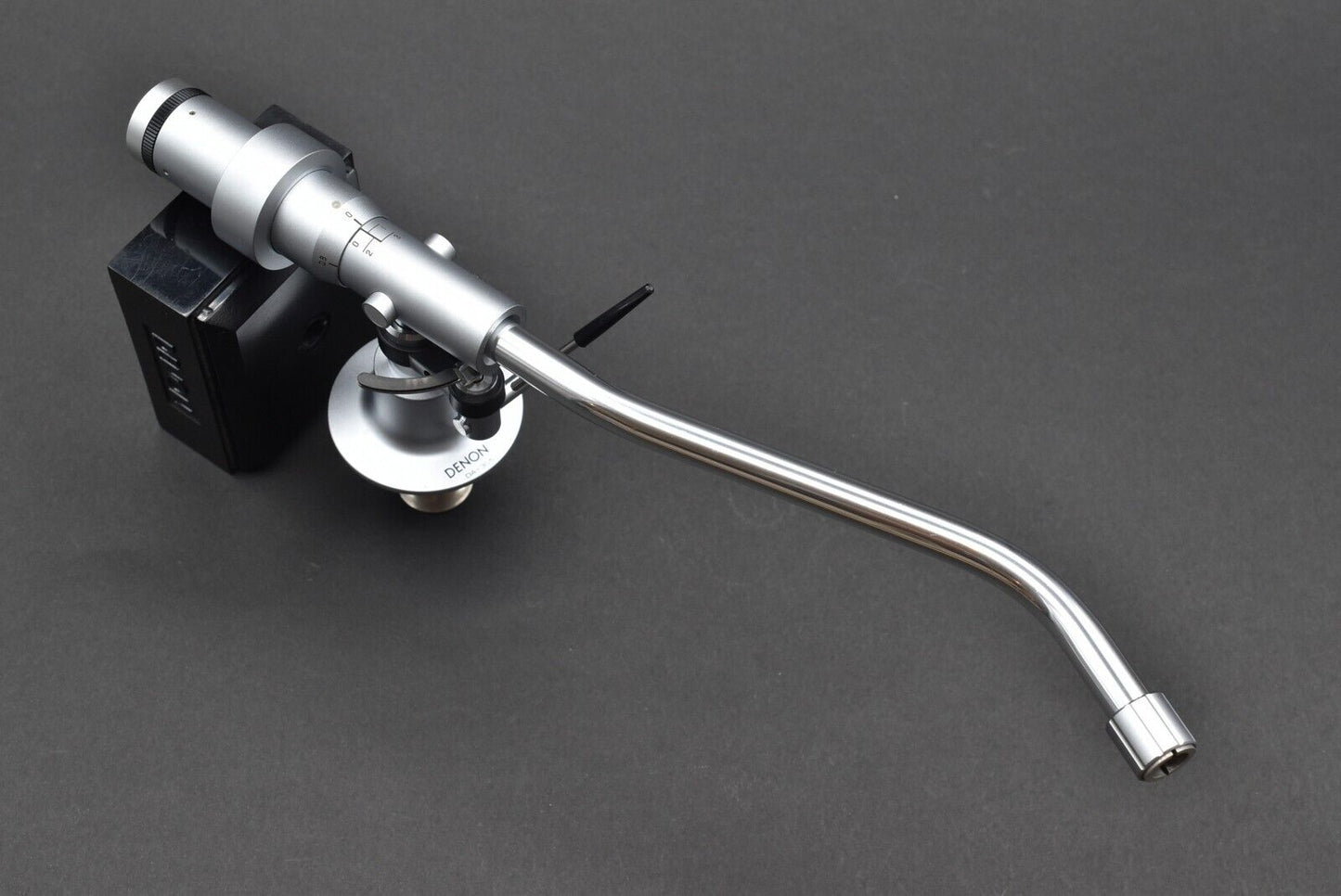 DENON DA-305 Tonearm / 01