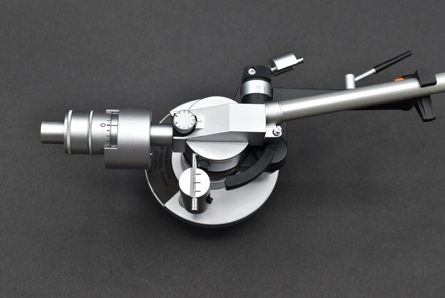 Audio Technica AT-1010 Tonearm