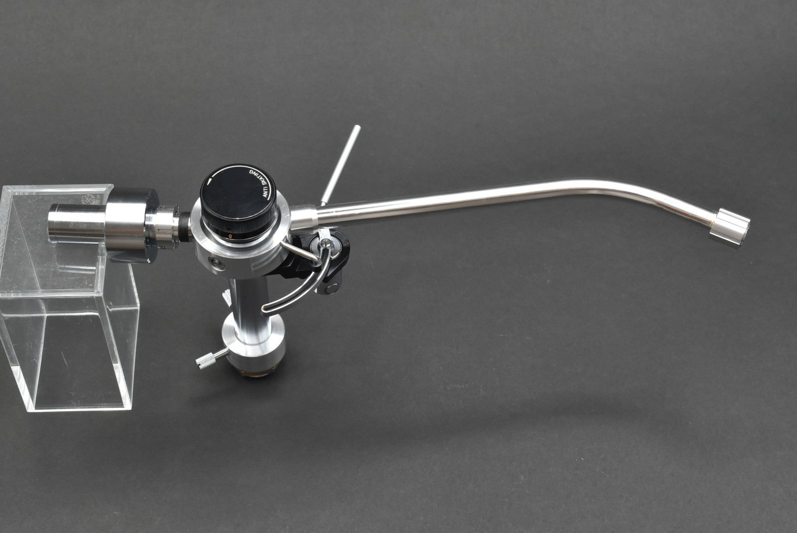 JVC Victor UA5045 Tonearm / 02.