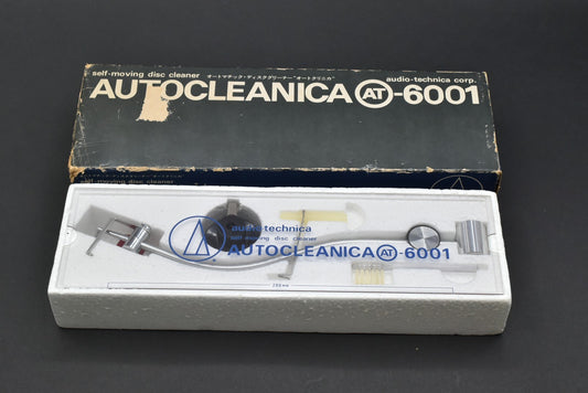 Audio Technica AT-6001 AUTOCLEANICA Automatic Self - Moving Record Disc Cleaner.