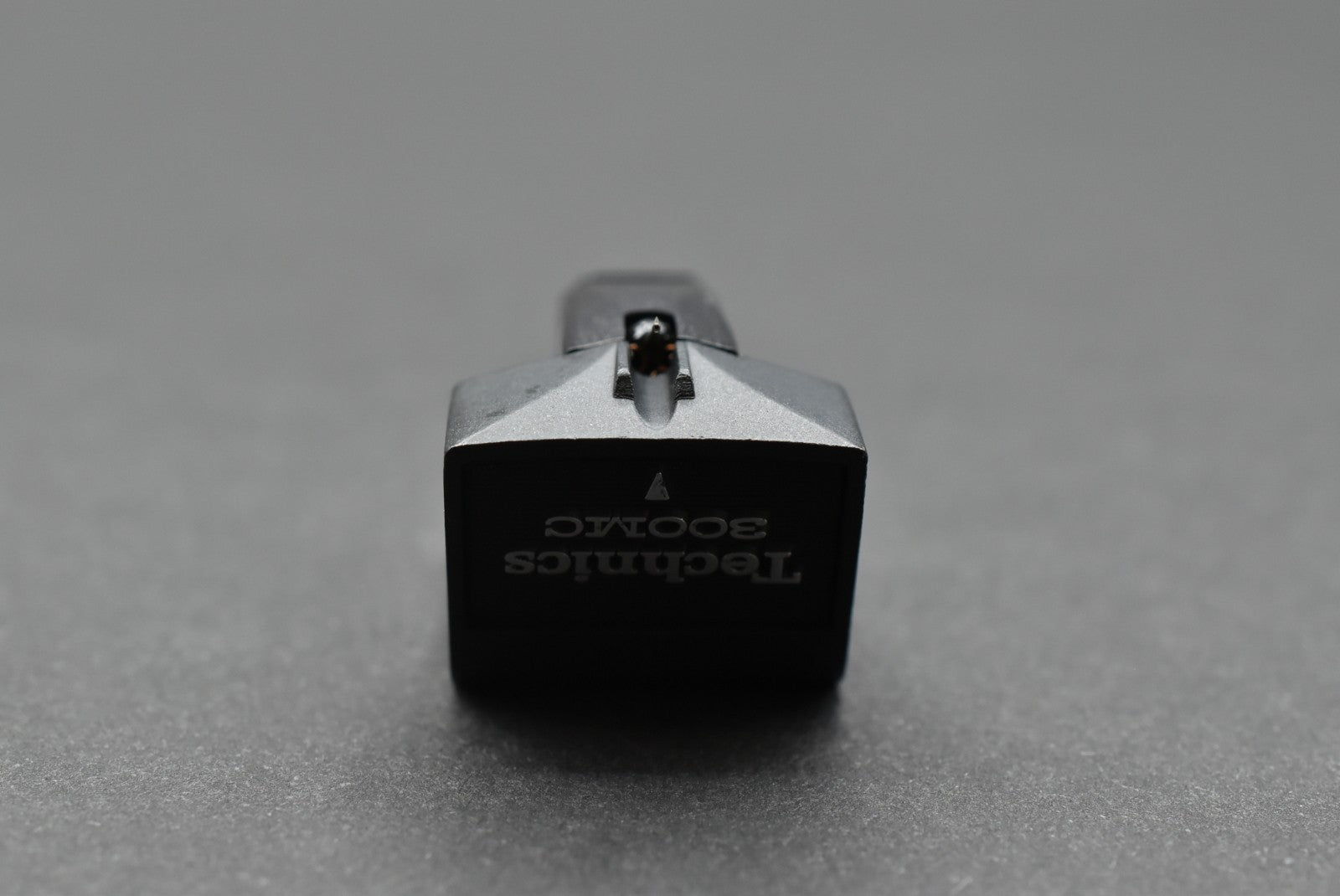 Technics EPC-300MC MC Cartridge - Titanium Nitride Cantilever.